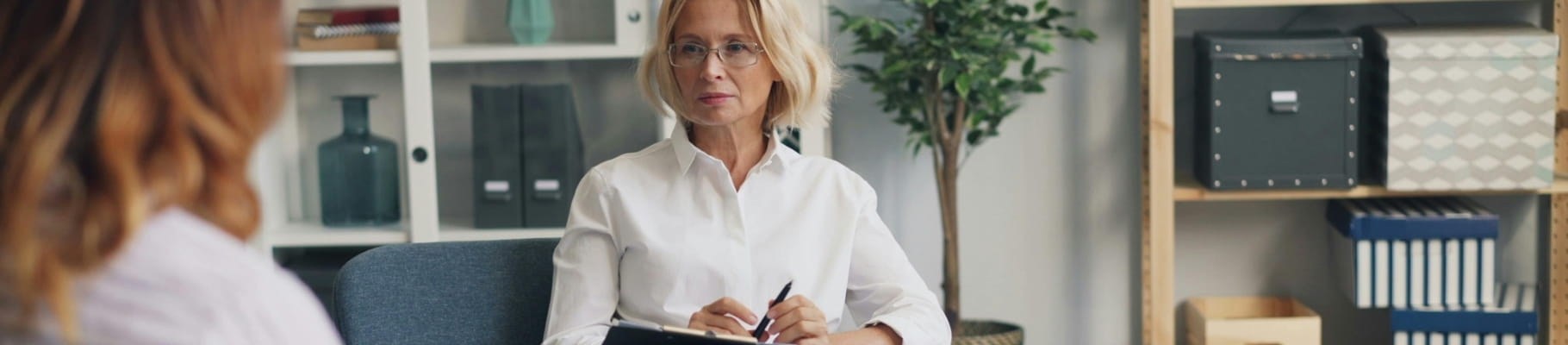 Psychotherapist and client at 101 Psychotherapy in Vaughan, where we treat mental health conditions