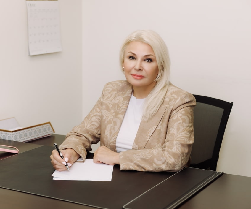 Therapist booking an addiction counselling appointment at 101 Psychotherapy in Vaughan