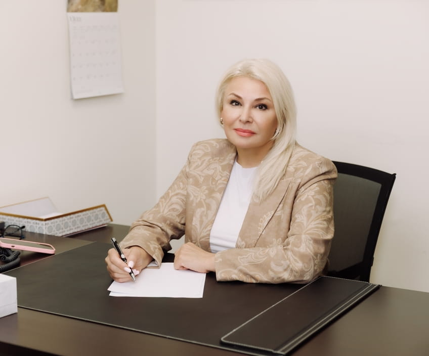 Psychotherapist at 101 Psychotherapy ready to book a couples therapy appointment in Vaughan