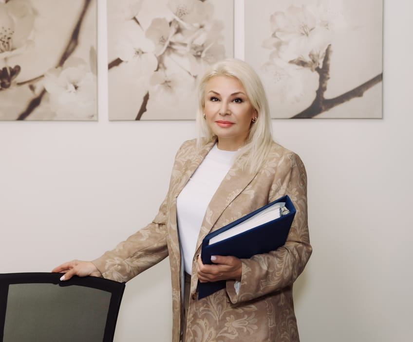 Registered psychotherapist at 101 Psychotherapy ready for a booked individual therapy appointment in Vaughan