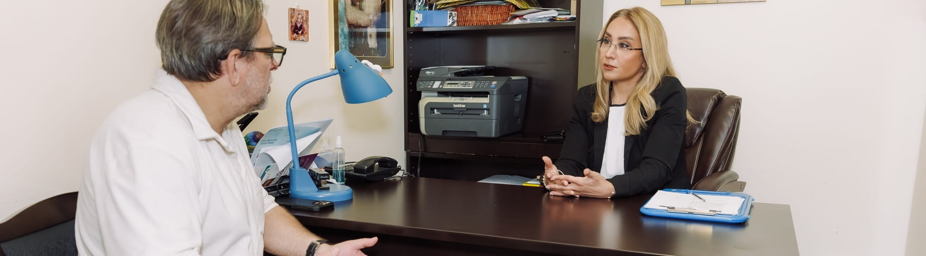 Therapist and client during a phobia therapy session in Vaughan